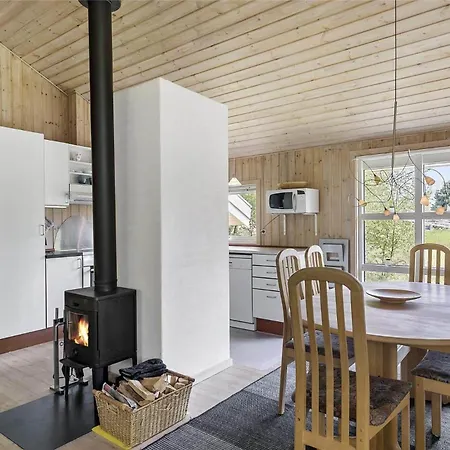 1431 Aakirkeby - Strandvangen 13 B Ferienhaus Vester Somarken