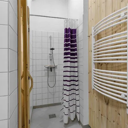 1431-aakirkeby-strandvangen-13-b * Vester Somarken